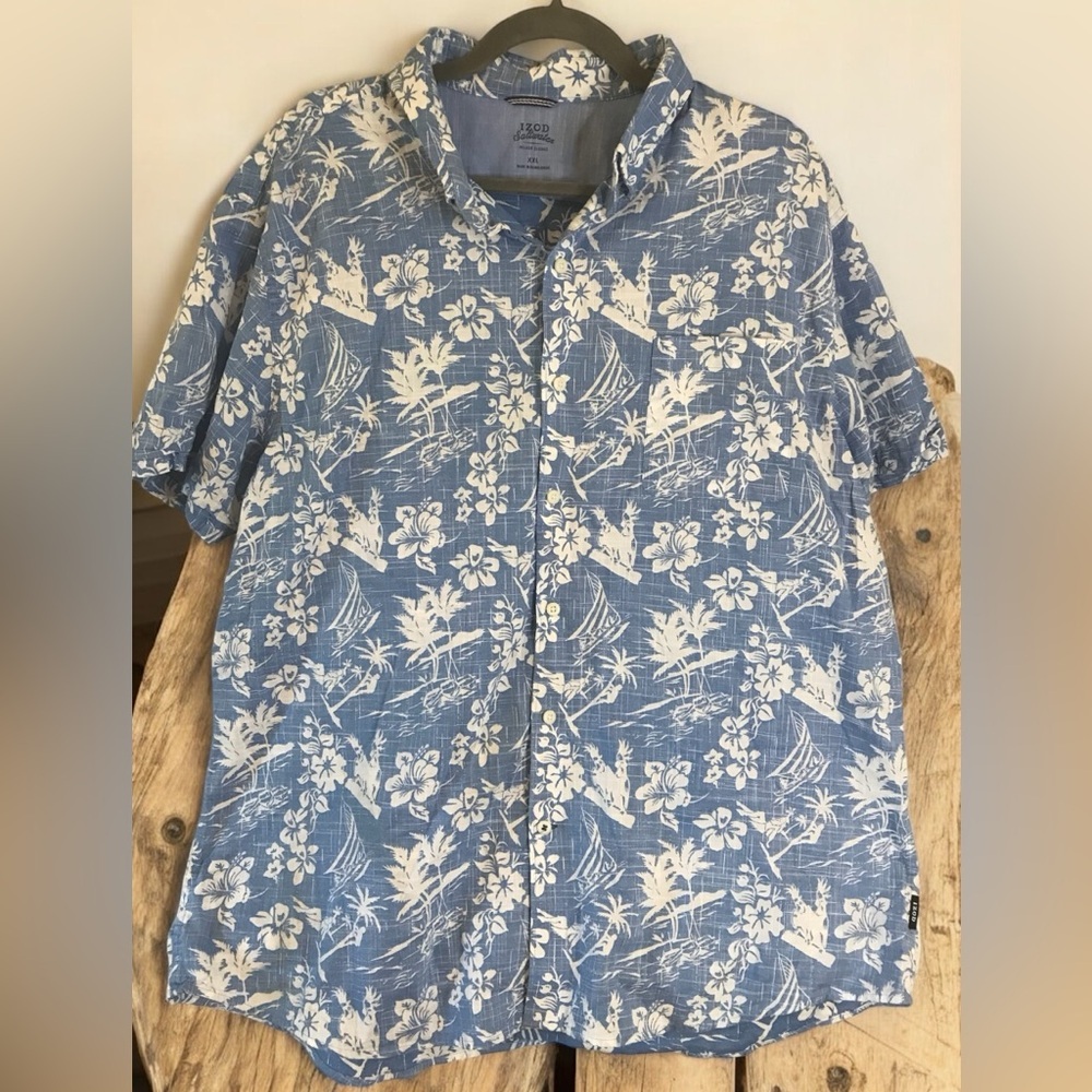 Izod Saltwater 🏖 Button Down Hawaiian Shirt